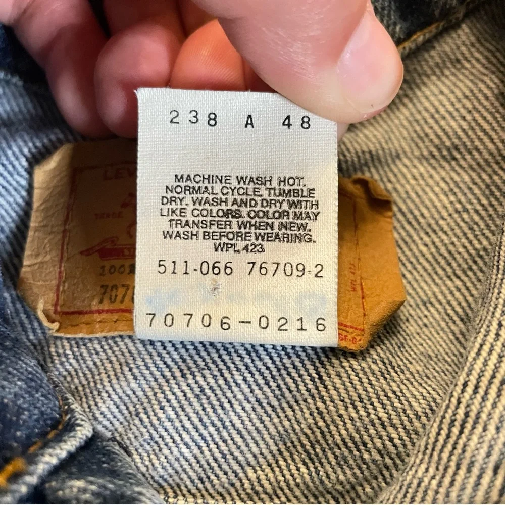 Vintage Boy/Girl Levi’s Medium Wash Denim Jean Jacket Size 16 Made In U.S.A - Picture 8 of 11